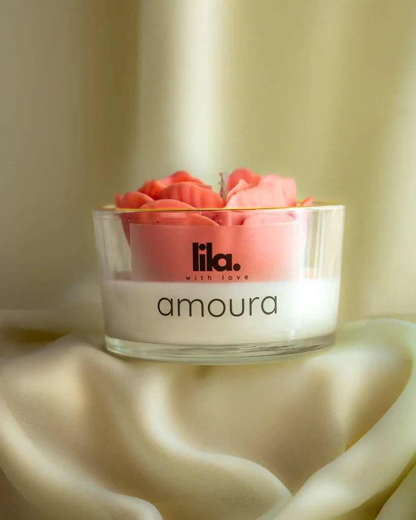 Amoura — Sculptured Rose Candle in Natural Wax | lila