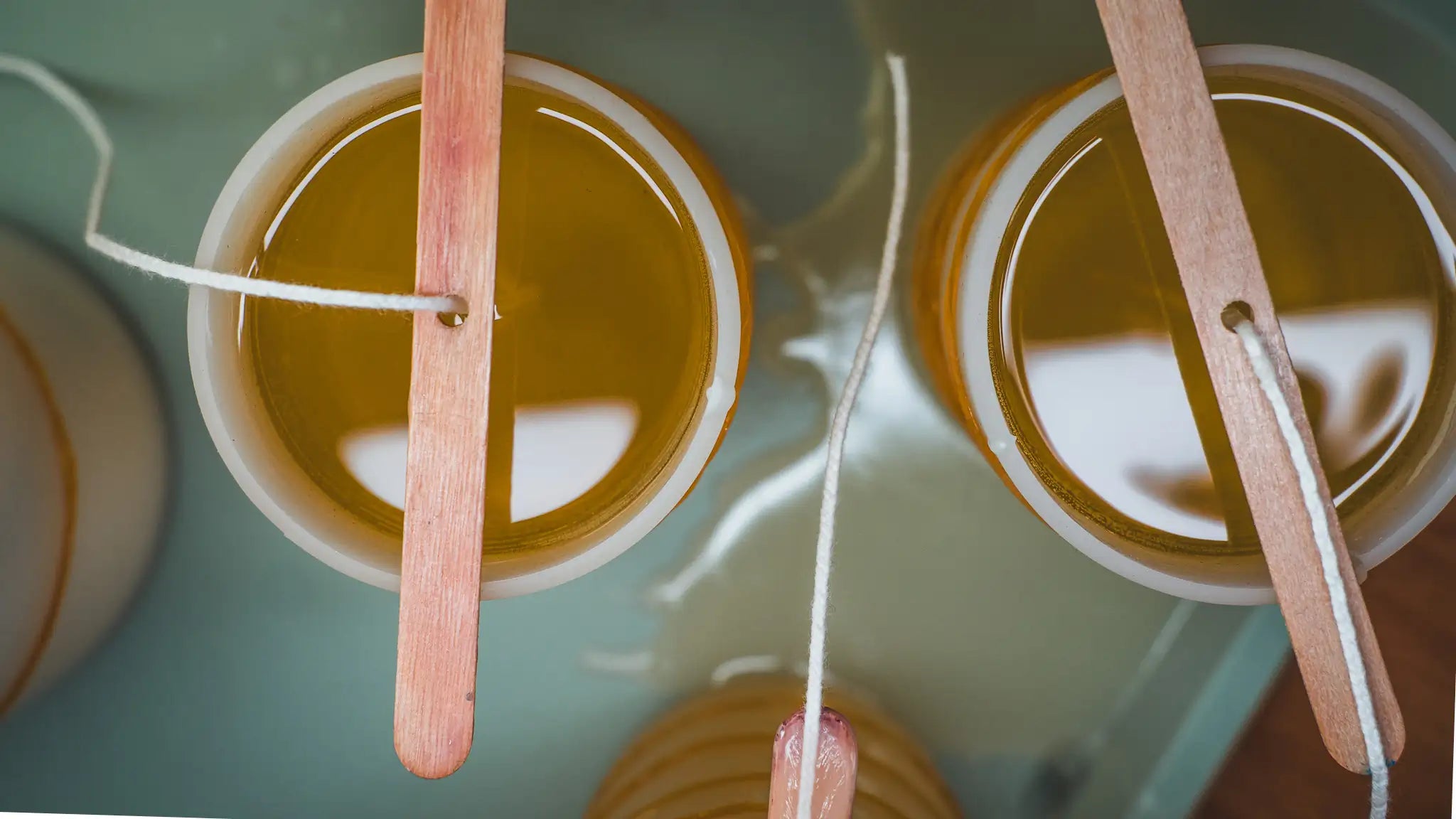 What Is Scent Throw? And Why Resting Candles Matters